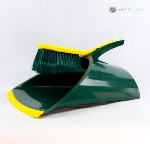 Kehrbesen und Schaufel mit großen Fassungsvermögen